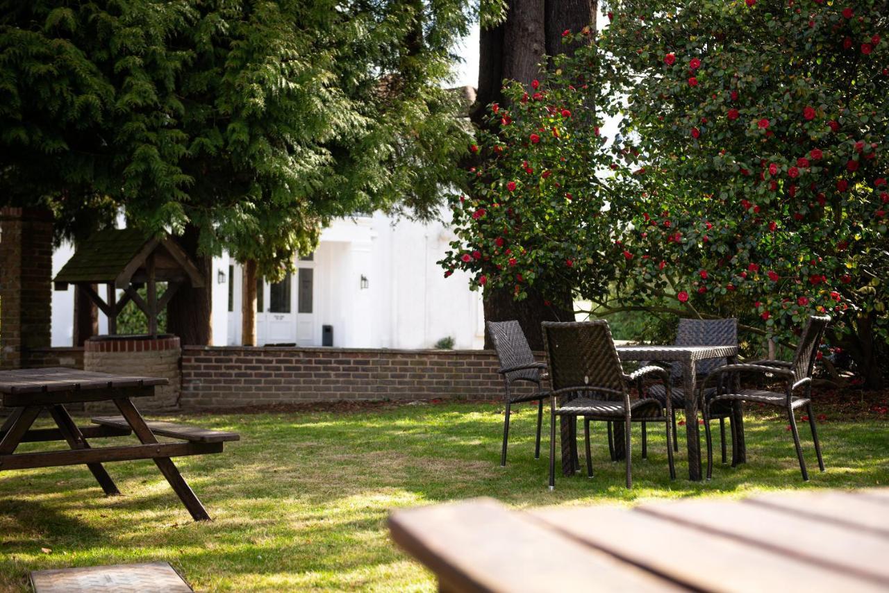 Copthorne Effingham Gatwick Hotel Eksteriør bilde