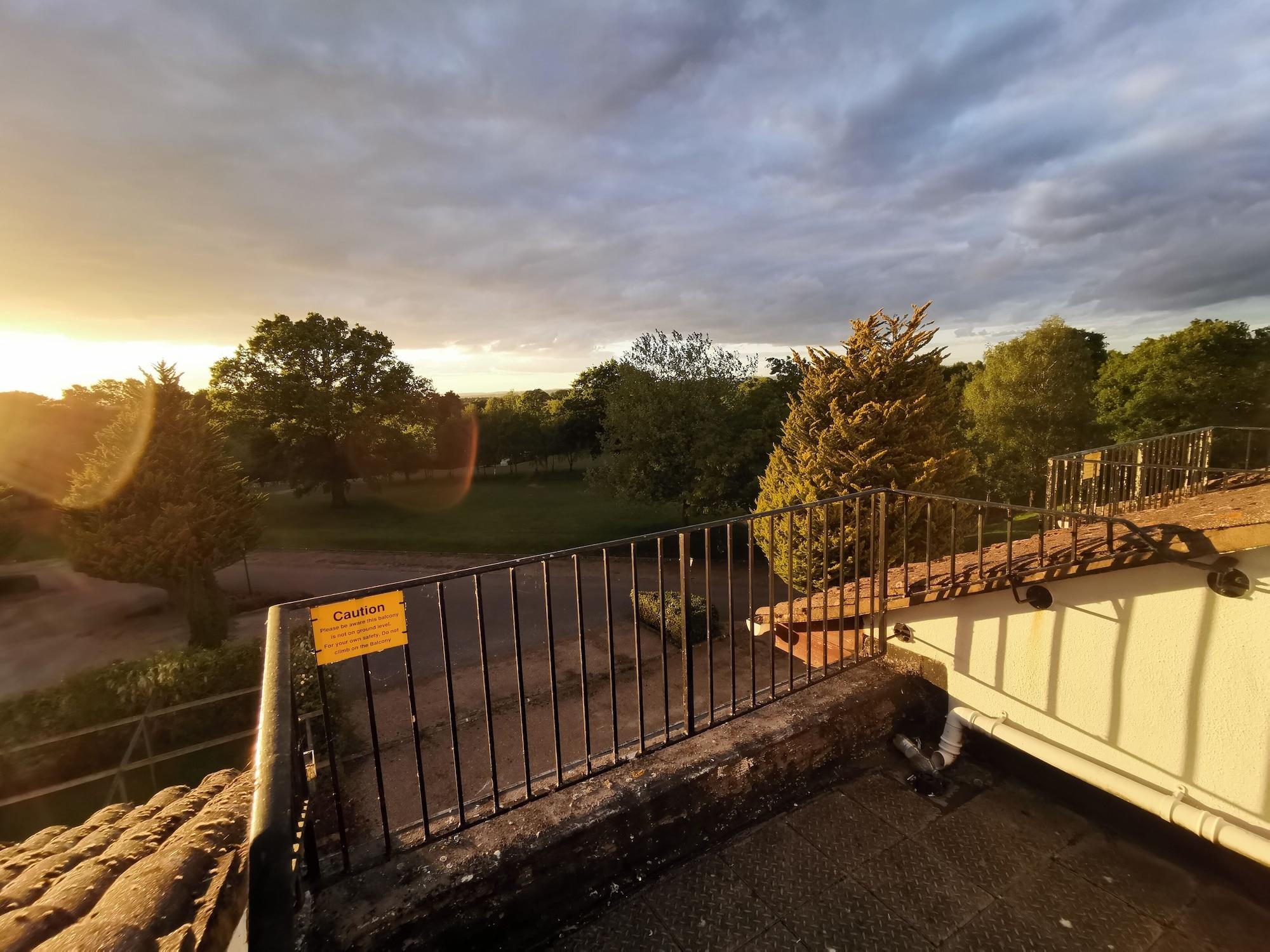 Copthorne Effingham Gatwick Hotel Eksteriør bilde