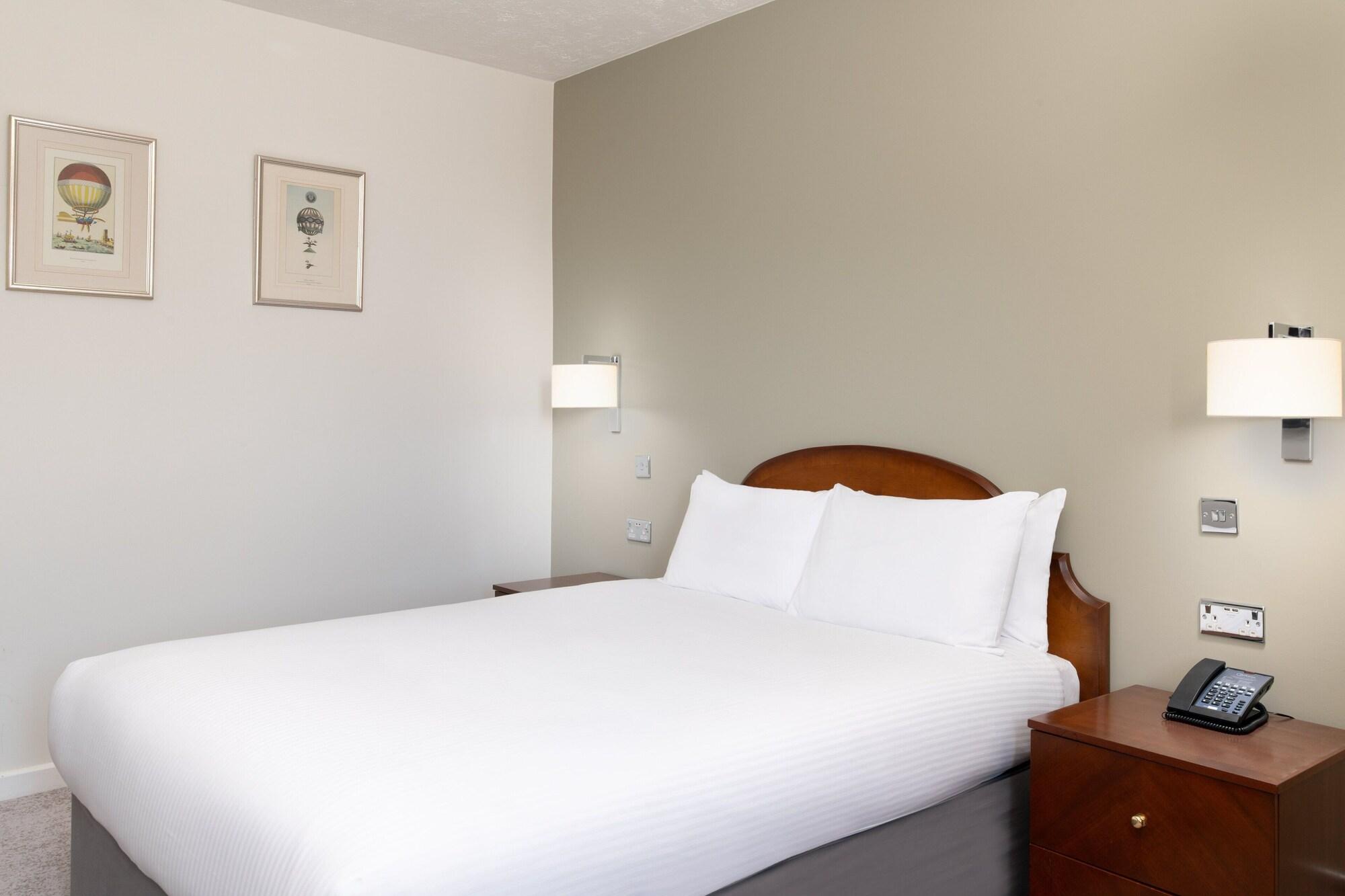 Copthorne Effingham Gatwick Hotel Eksteriør bilde