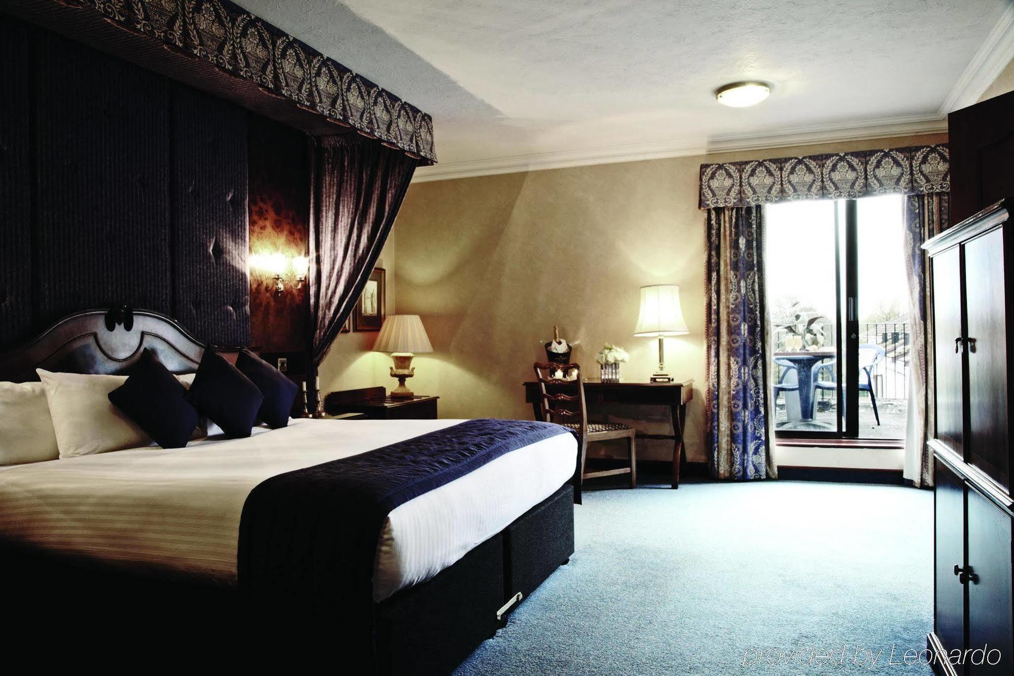 Copthorne Effingham Gatwick Hotel Rom bilde
