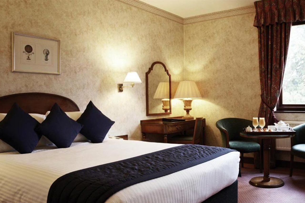 Copthorne Effingham Gatwick Hotel Eksteriør bilde